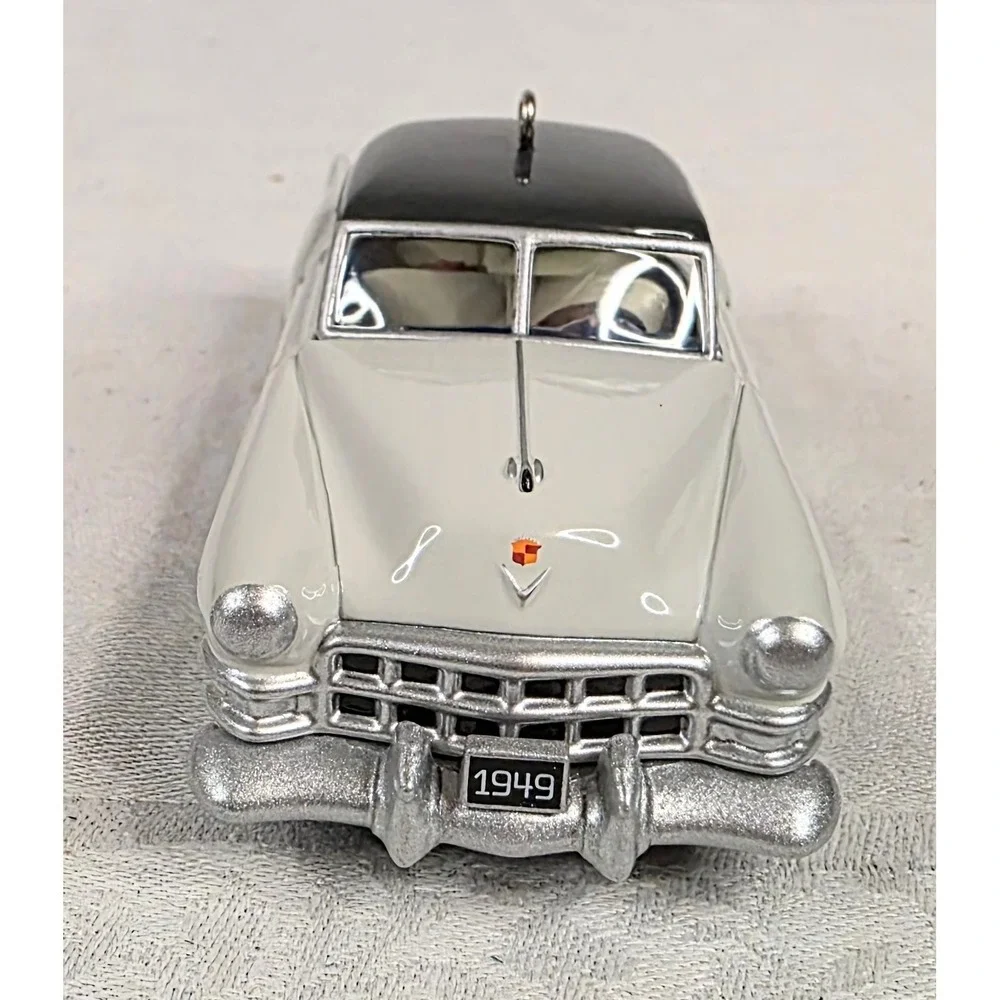 Hallmark keepsake ornament
